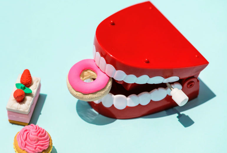 Perché mangio troppo? Errori e rimedi alla fame incontrollabile