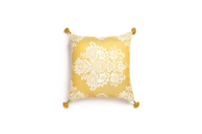 Primark-Home_YELLOW-Jacquard-Cushion-With-Tassle,-$9,-€8