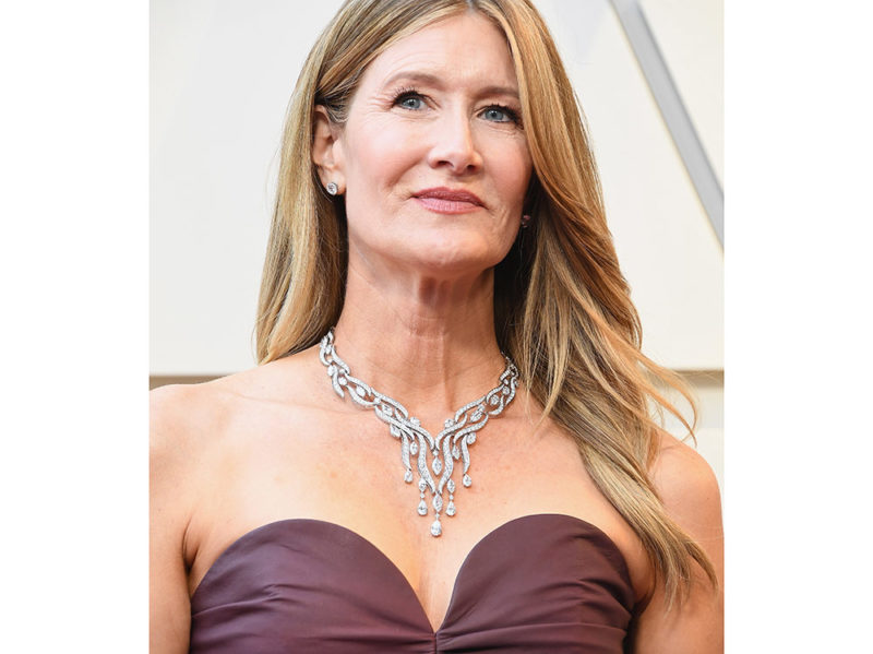 laura-dern-collier