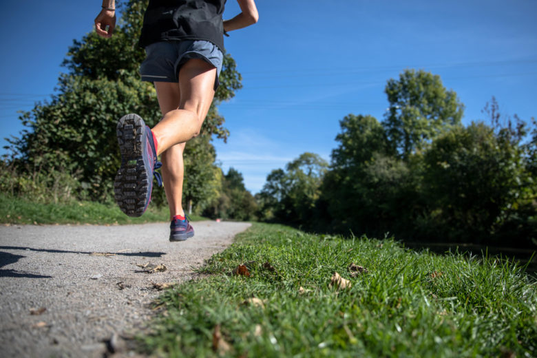 Coronavirus, si può correre? E passeggiare? Ecco le nuove regole per lo sport all’aperto