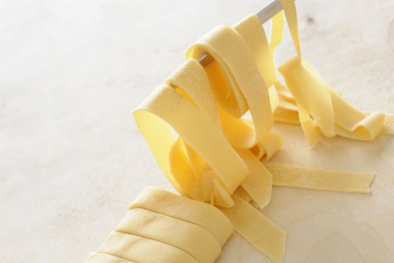 Pappardelle fresche fatte in casa