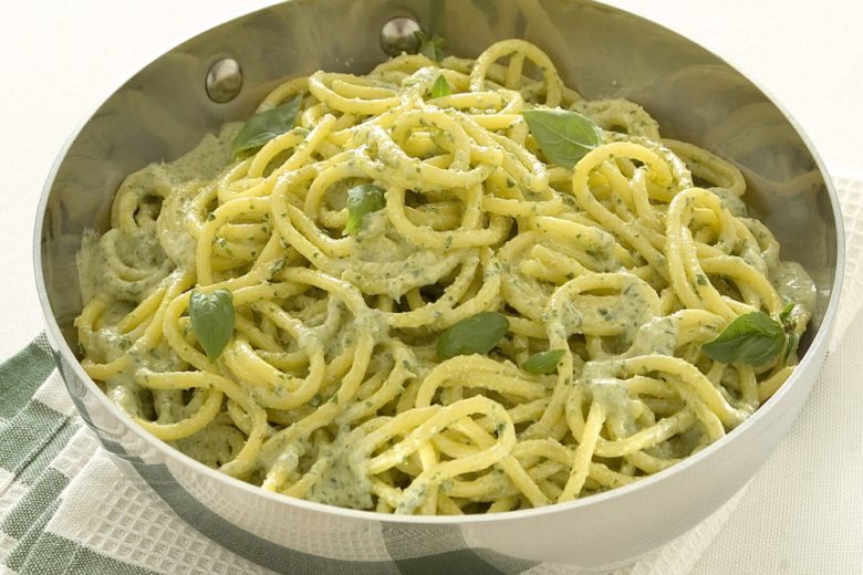 Spaghetti al pesto veloci