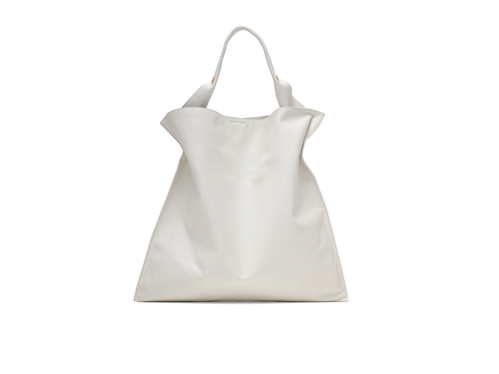 shopper-in-nappa-Carmens