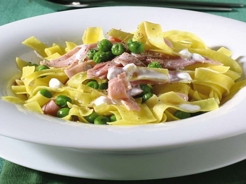 Pasta con prosciutto cotto e piselli Grazia.it