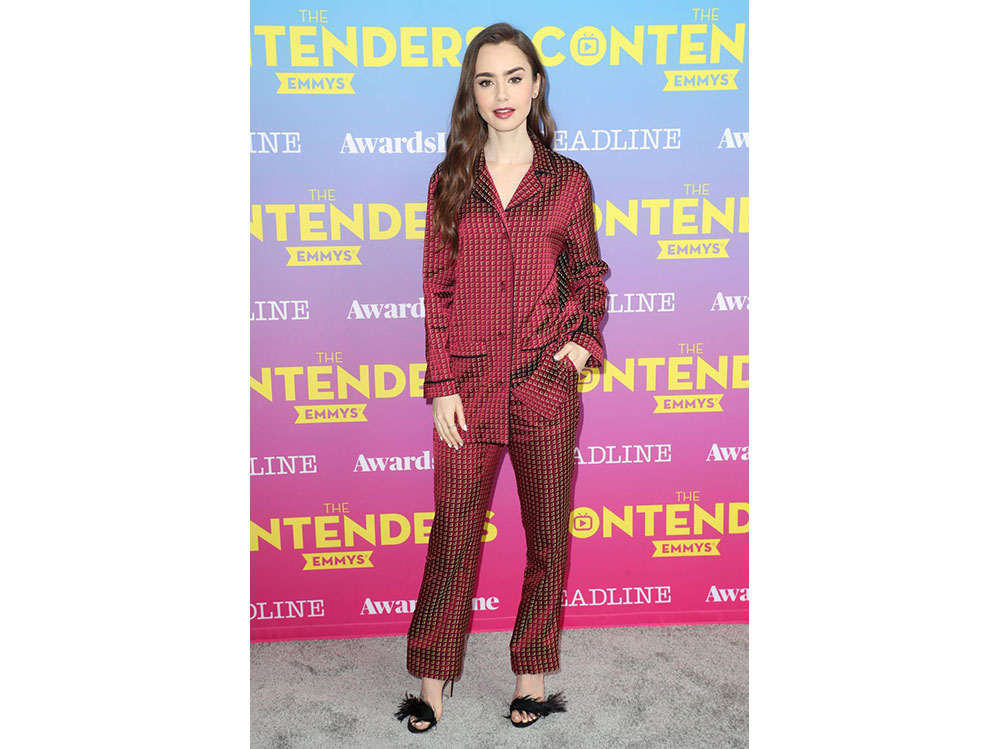 lily-collins-in-ETRO