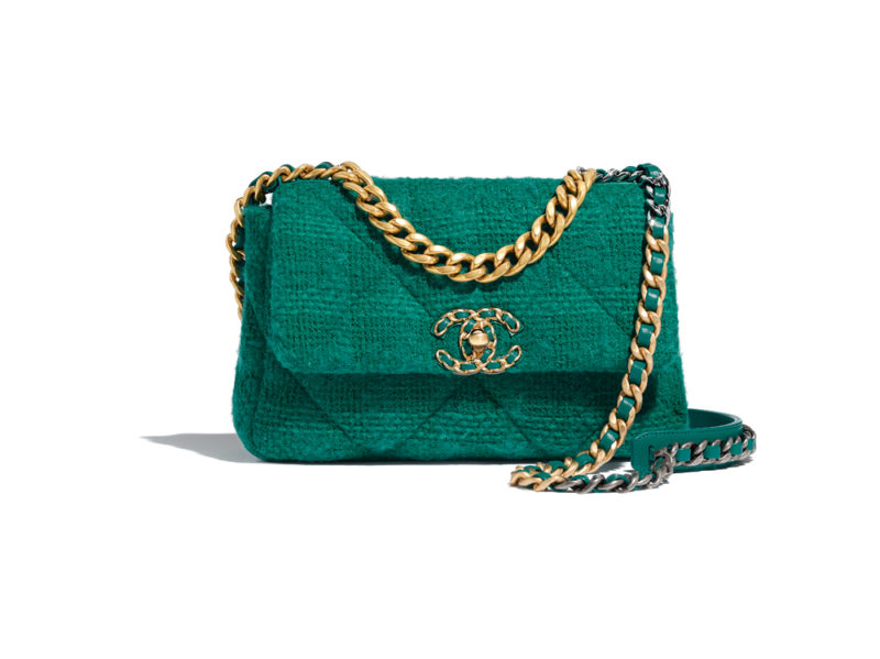 01_AS1160-B01646-BE325–The-CHANEL-19-bag-in-green-quilted-tweed_HD