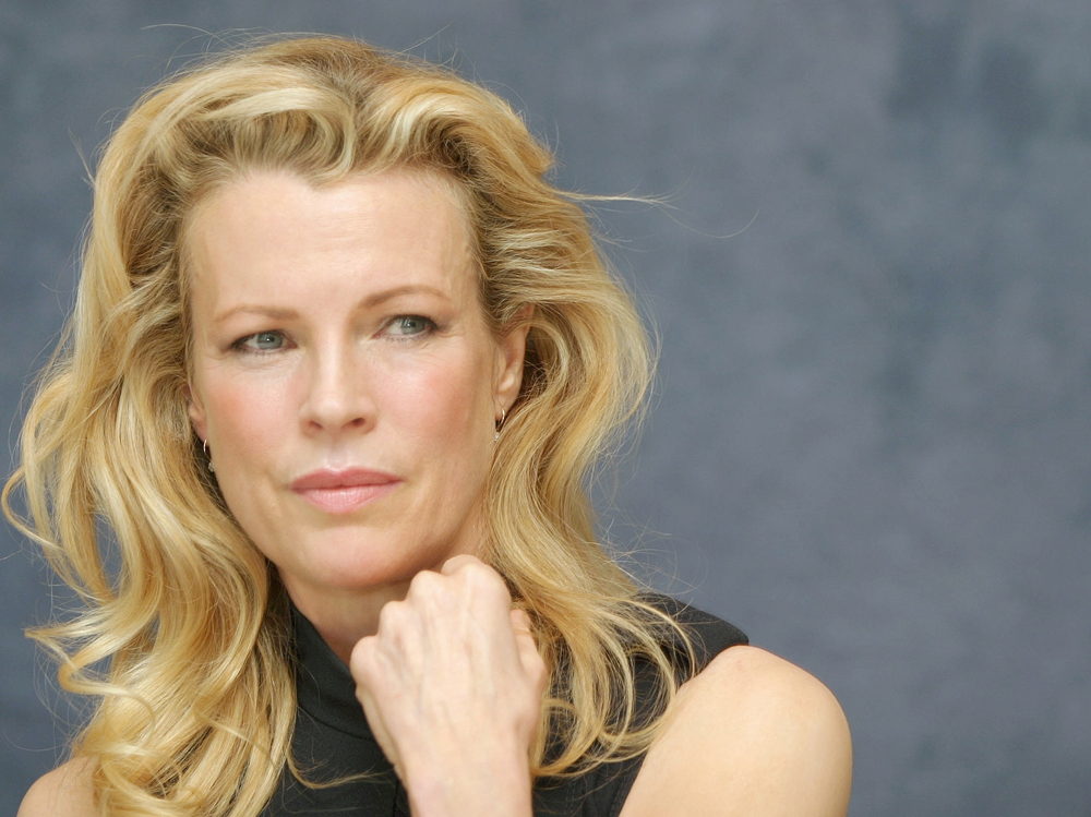 12-Kim-Basinger-g