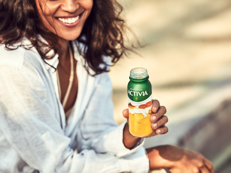 Activia Danone probiotici alleati della flora batterica intestinale