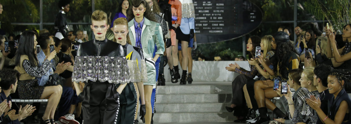 Desktop_Louis-Vuitton-Cruise-2020