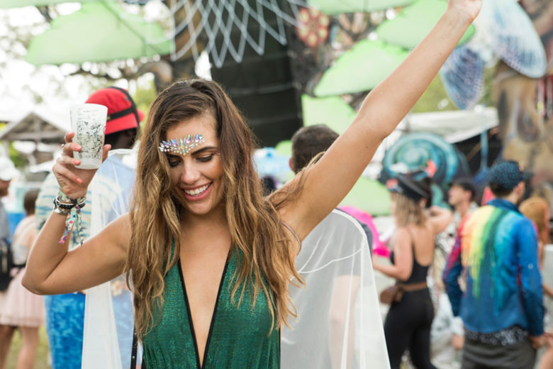 Festival e concerti? Ecco 7 consigli per un trucco top da mattina a sera
