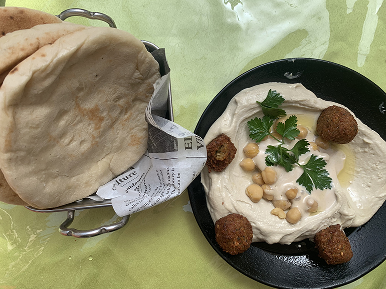 hummus