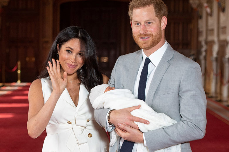 Meghan Markle: dall’abito bianco post parto a tutti i look diventati trend moda!