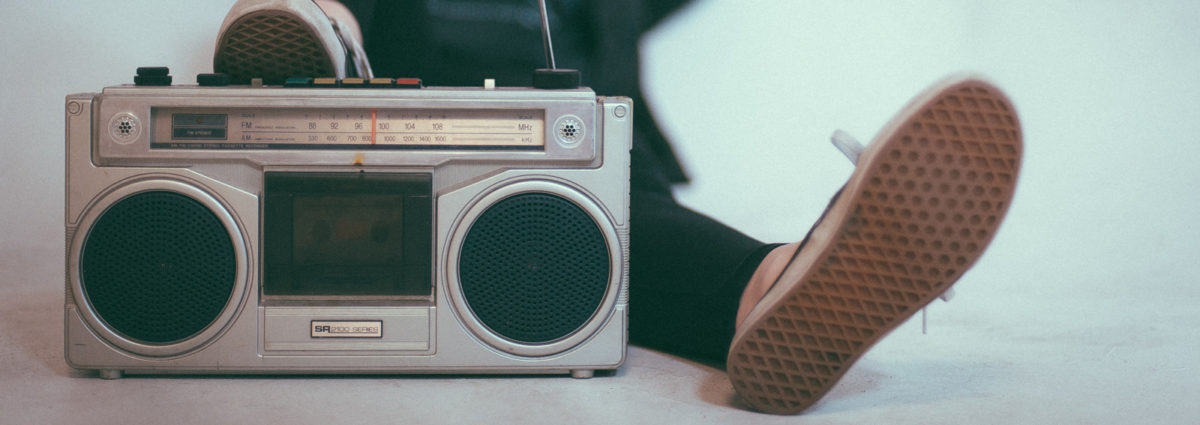 visore-musica-fa-bene-desk