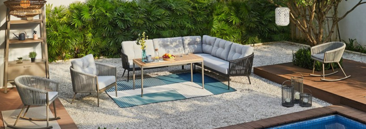 Salotto giardino_desktop