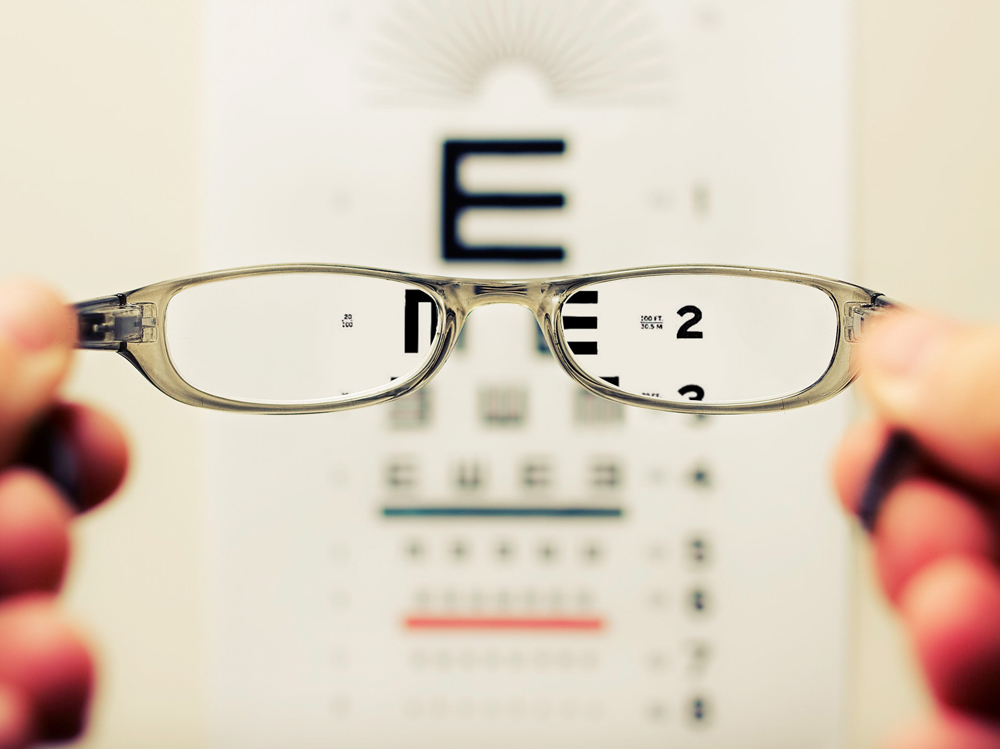 09-occhiali-lenti-ottico-oculista