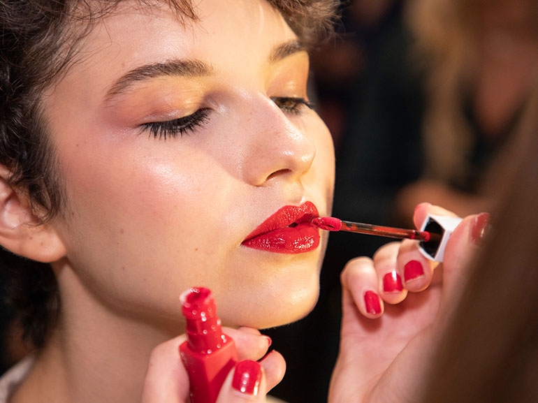 come-mettere-bene-il-rossetto-mobile