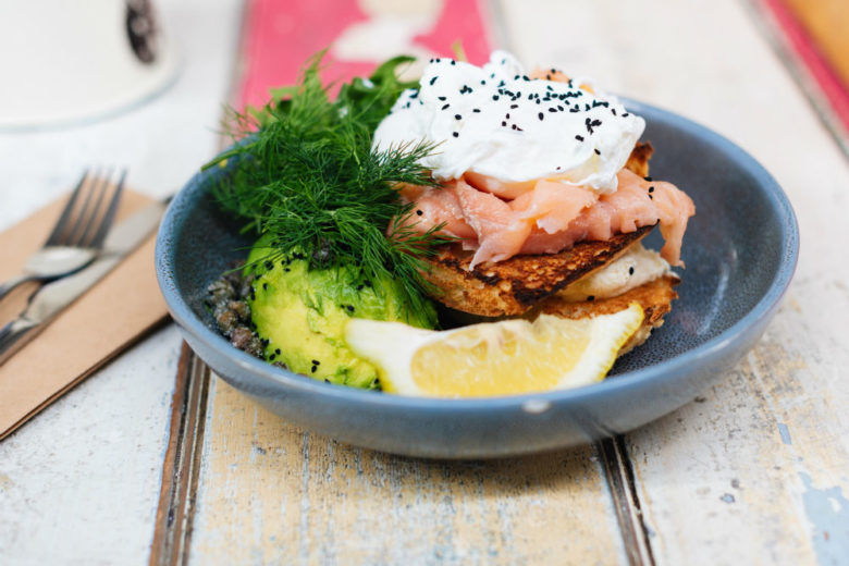 5 buoni motivi per mangiare il salmone (anche a colazione se vi va)