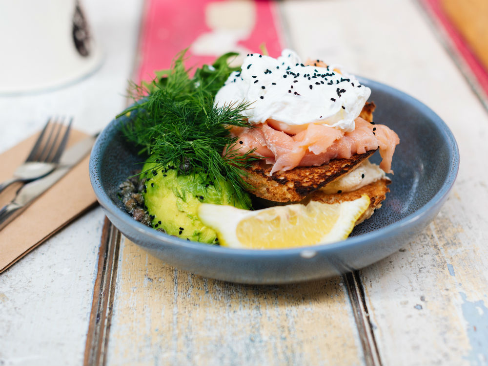 piatto insalata salmone