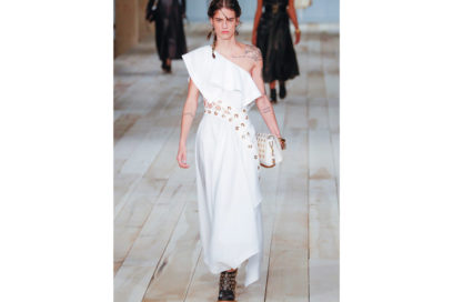 Bianco_Alexander-McQueen_ful_W_S20_PA_069_3243545