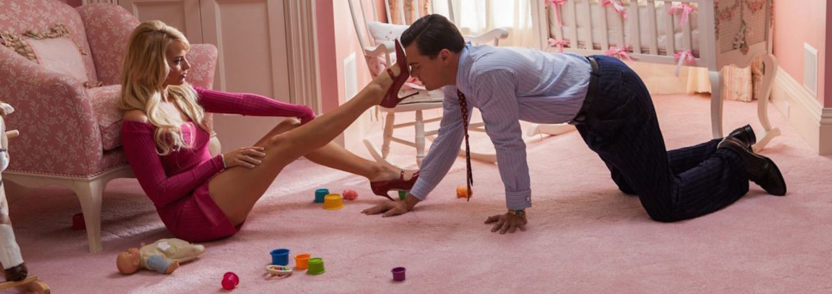 Margot Robbie vestito fucsia