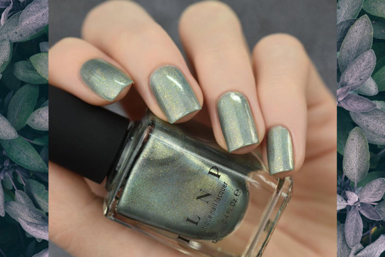 Sage nails: la manicure con unghie verde salvia da provare adesso