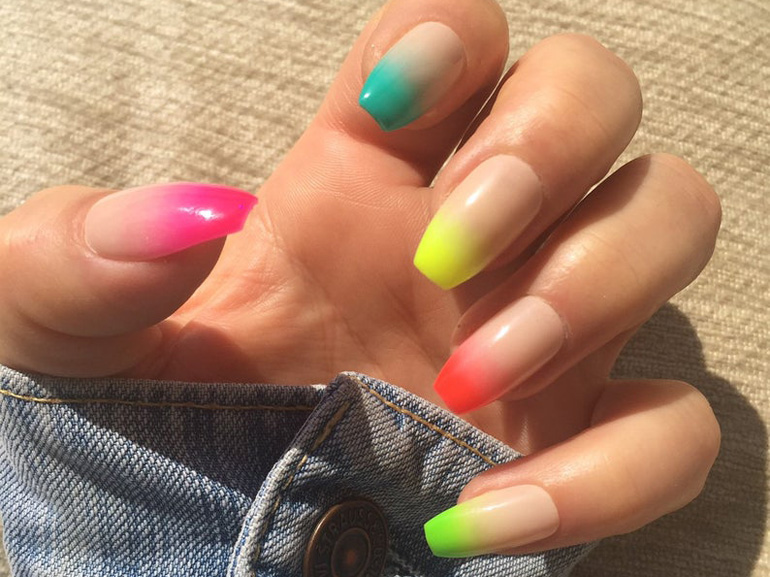 skittles-manicure-nail-art-unghie-caramelle-colorate-cover-mobile