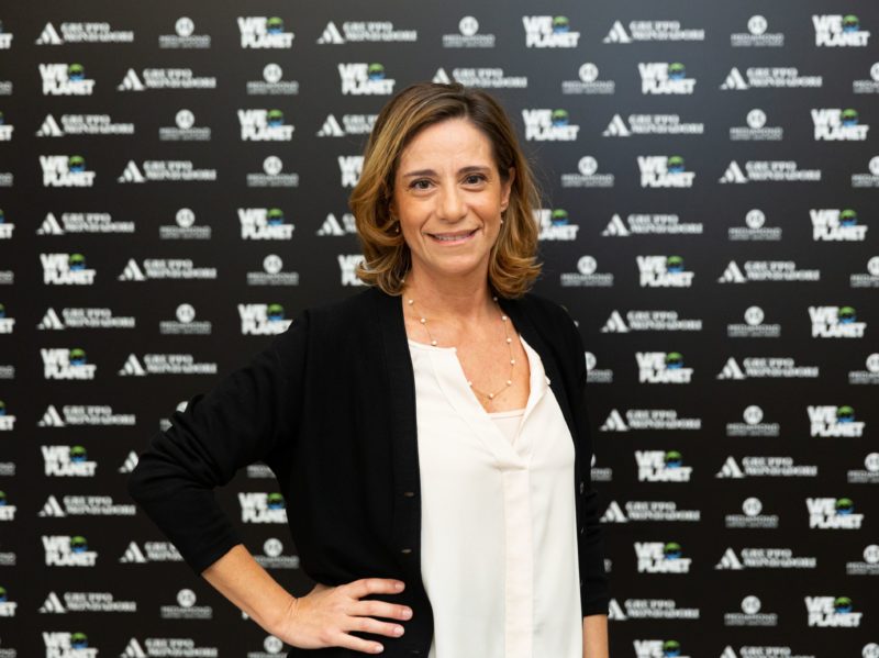 weplanet milano 2020 globi di artista installazione