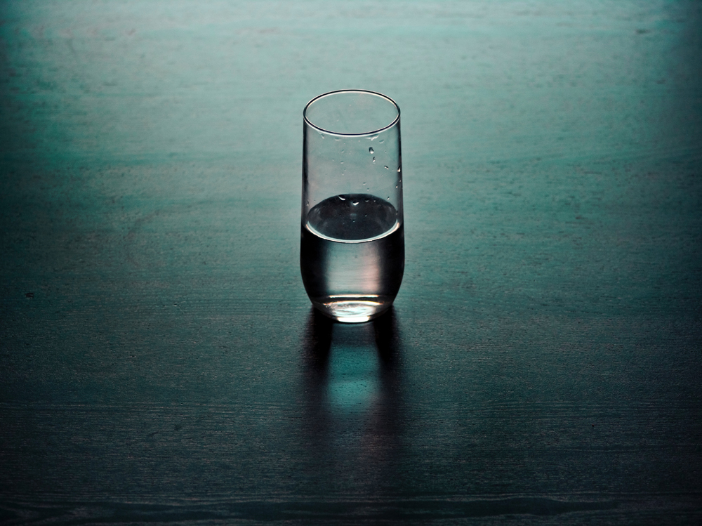 01-bicchiere-acqua-collagene
