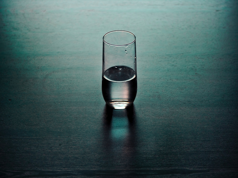 01-bicchiere-acqua-collagene
