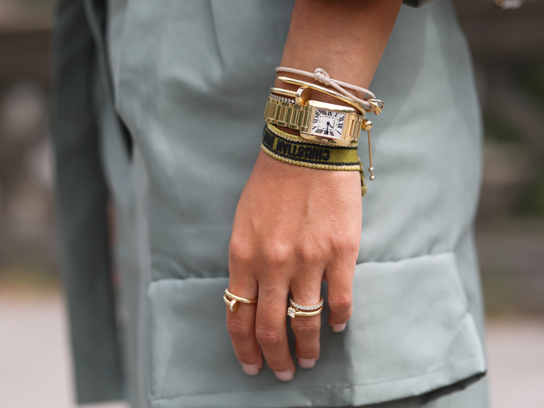 MOBILE_orologio-squadrato