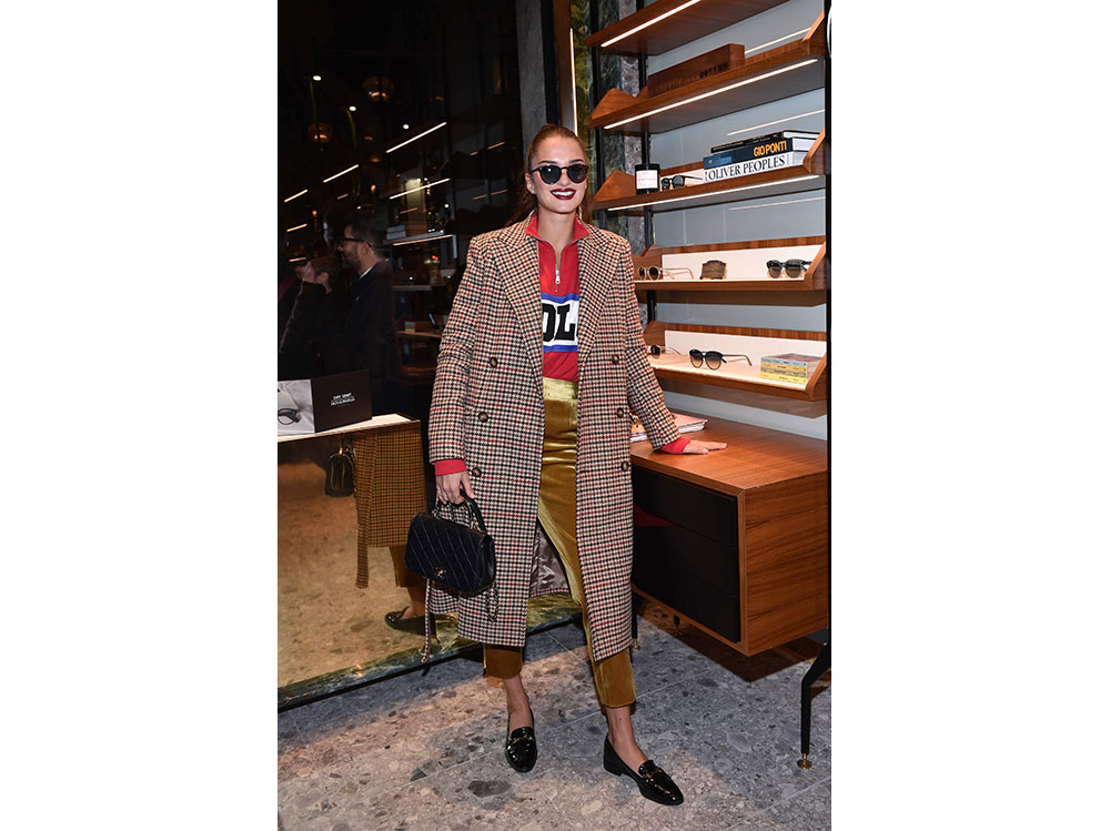 gabrielle-caunesil-da-Oliver-Peoples-press-office