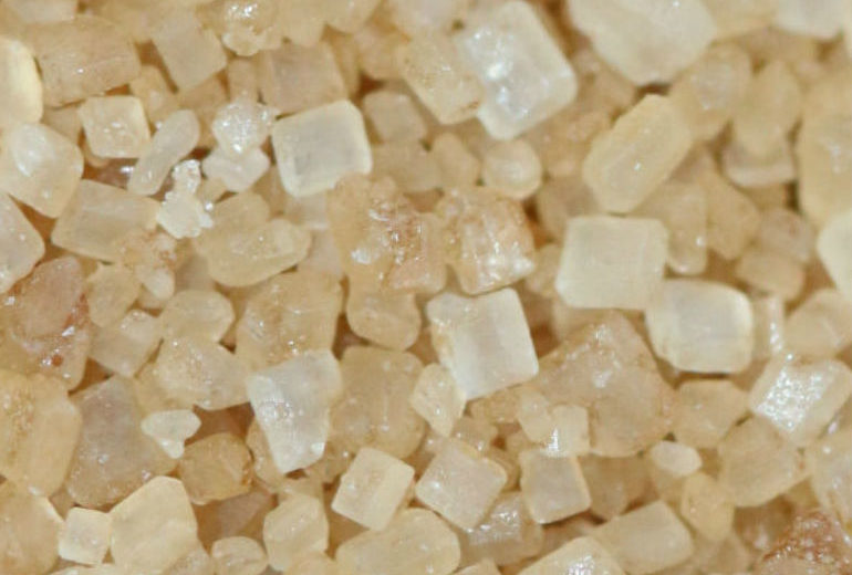Lo zucchero di cocco è davvero più sano di quello bianco? Ecco la risposta