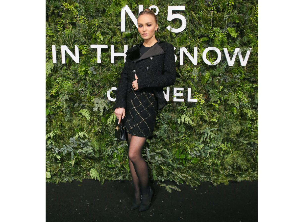 LilyRose_DEPP_CHANEL_N5_In_The_Snow_12.10.19