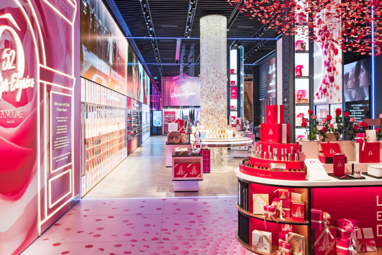 Bienvenue Lancôme! Apre la boutique sugli Champs-Élysées