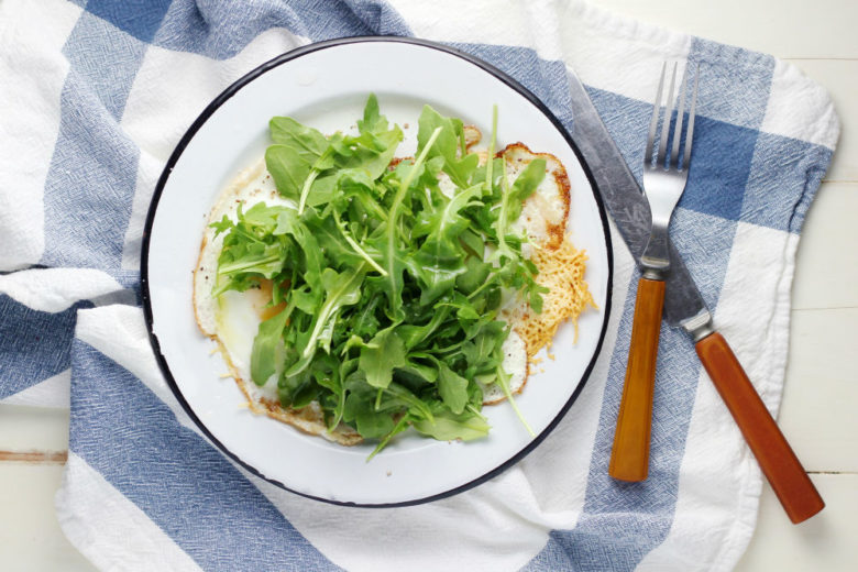 5 benefici della rucola che ve ne faranno mangiare di più (scommettiamo?)