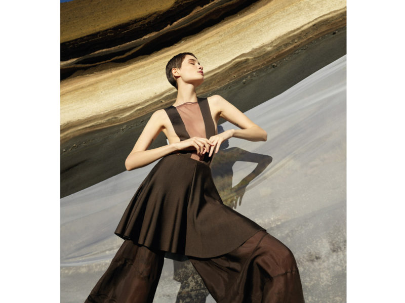 07_GIORGIO-ARMANI-ADV-CAMPAIGN-SS20-(2)_credit-Viviane-Sassen