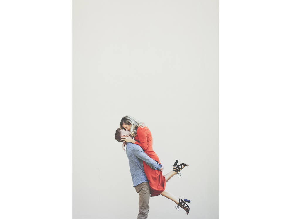 05-coppia-bacio