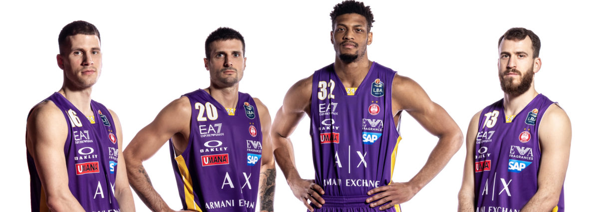 IN-MEMORY-OF-KOBE-BRYANT-DESK