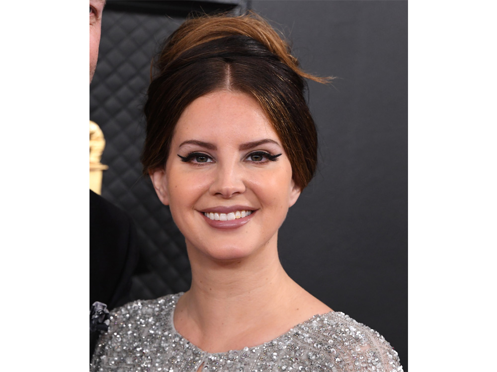 lana-del-rey-beauty-look-capelli-11