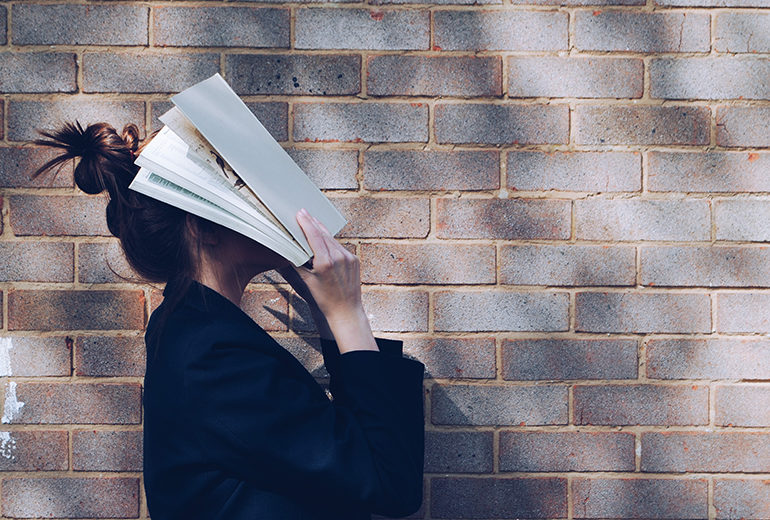 6 profili da seguire su Instagram per (ottimi) consigli sui nuovi libri da leggere