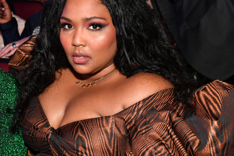 Lizzo beauty look: i make up e i look capelli più belli della cantante