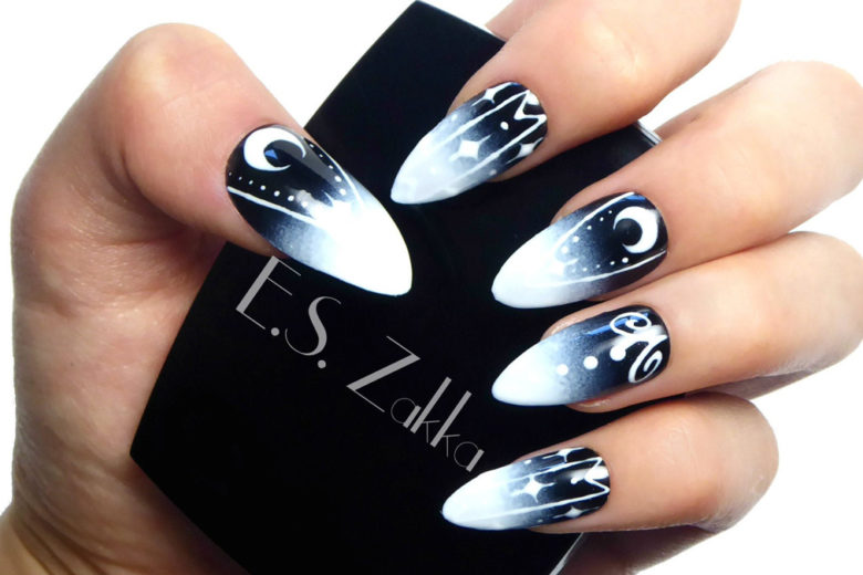 Moon nail art con la luna per una manicure magica