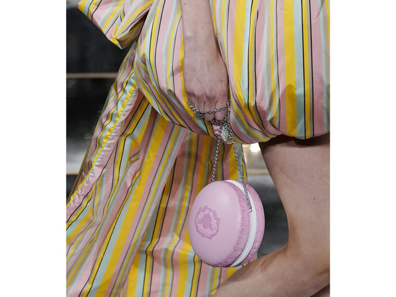 moschino-aw-bag-macaron-2020