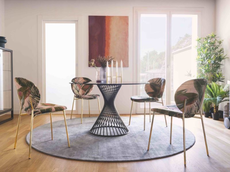 Calligaris sedie tavoli imbottiti su misura personalizzazioni arredo casa MOBILE