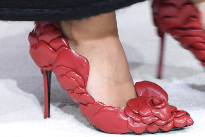 scarpe-valentino-fiori-ai-2020