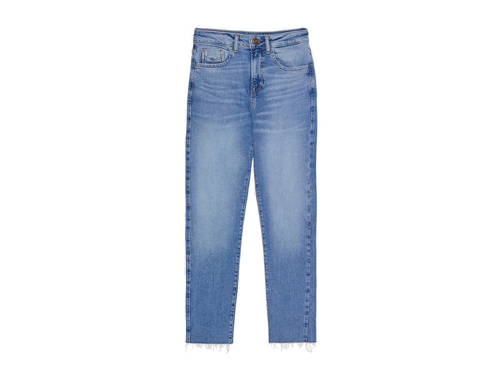 zara-jeans-a-sigaretta