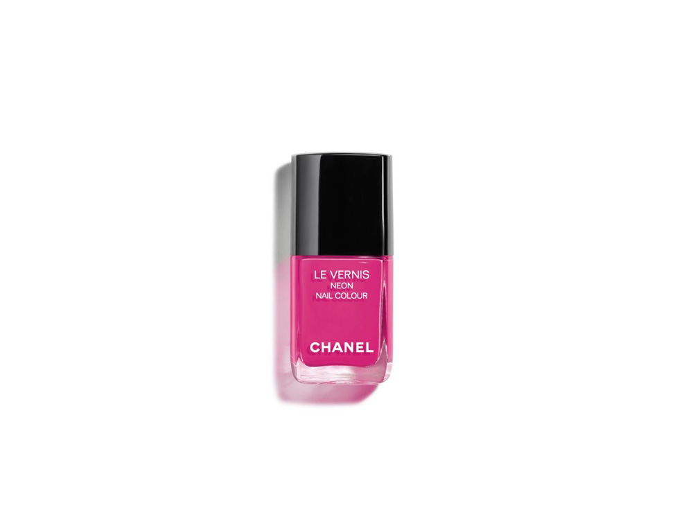 colori-unghie-primavera-estate-2020-chanel-le-vernis-neon