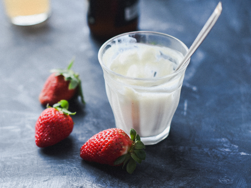 Dieta dello yogurt: come sgonfiare la pancia e depurarsi in 5
