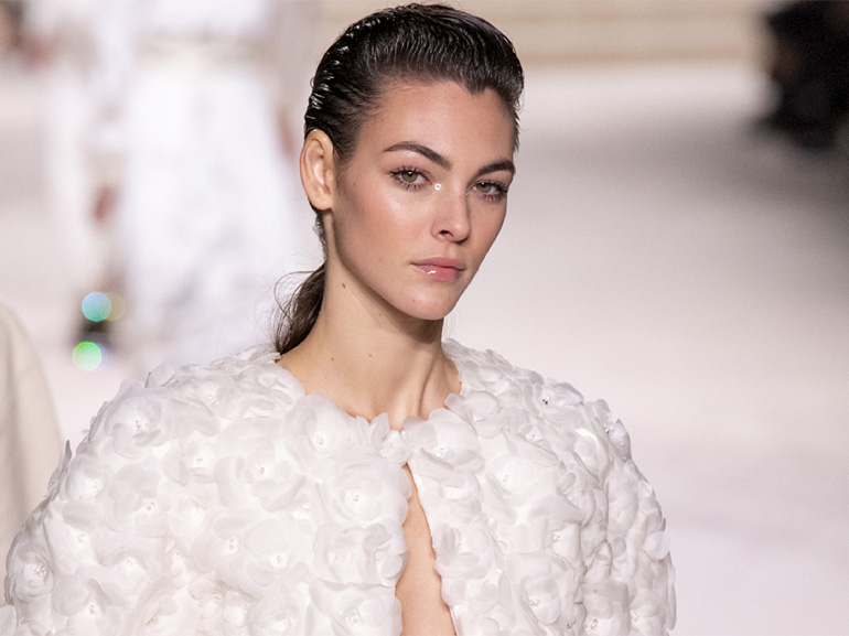 COVER-VITTORIA-CERETTI-SPOSA-MOBILE