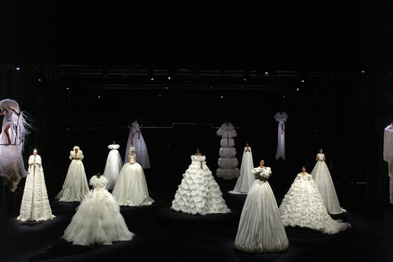 Tra sogno e realtà: Valentino presenta la collezione Haute Couture per l’Autunno Inverno 2020-2021